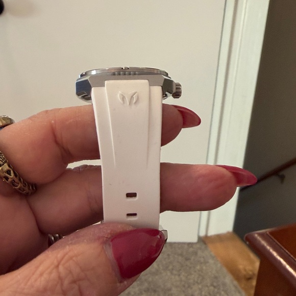 TechnoMarine Invicta White Silver Watch - Picture 2 of 4